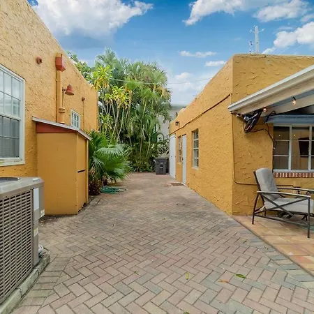 Quiet West Palm Beach Guest Cottage Near The Beach! Exterior photo