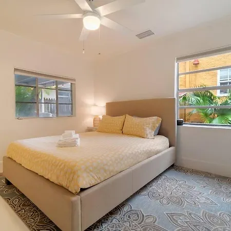 Quiet West Palm Beach Guest Cottage Near The Beach! Exterior photo